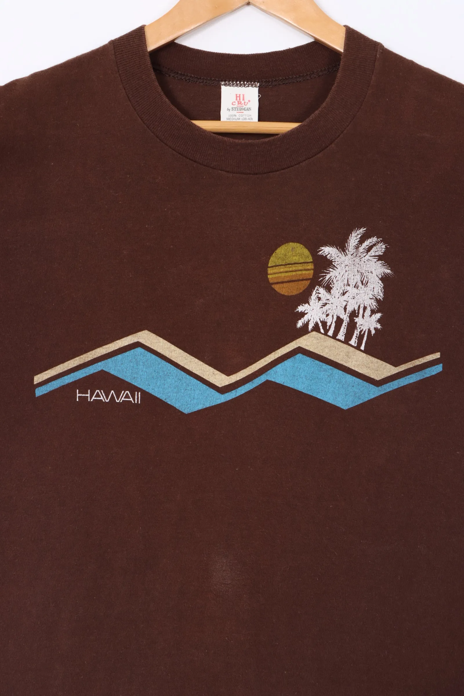 Hawaii Retro Wave Single Stitch T-Shirt USA Made (S-M)