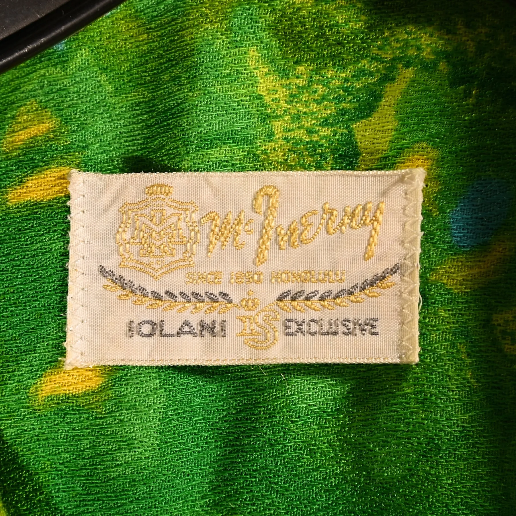 Iolani Exclusive McInery Vintage 60s Hawaiian Shirt, 70s Aloha Shirt S