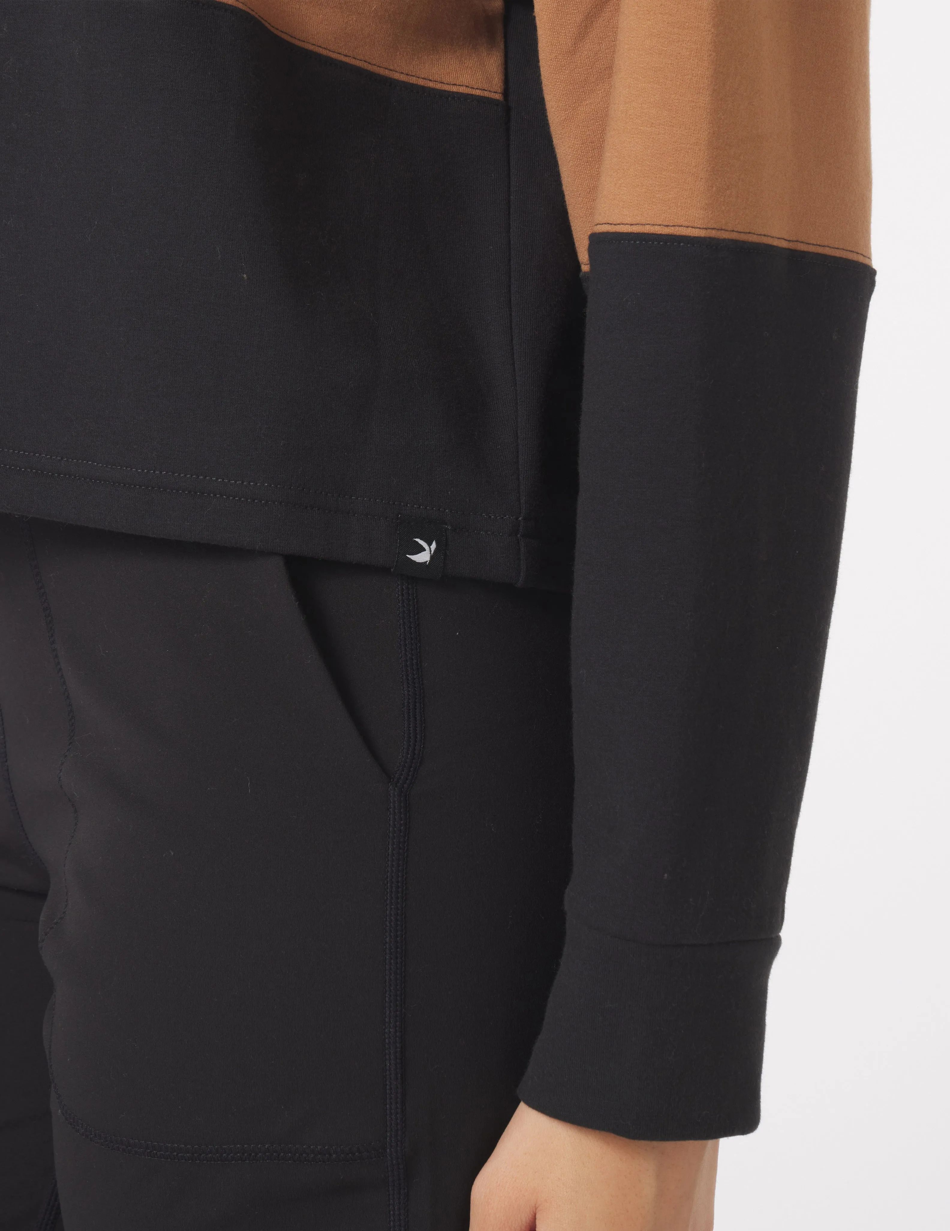 Lounge Skimmer Polo: Black/Almond