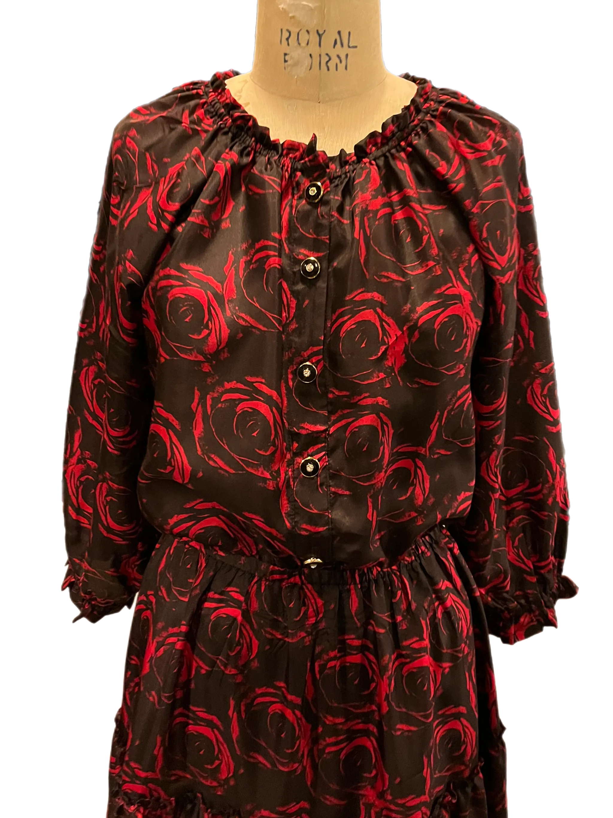 Printed Silk Roses dress with 3/4 sleeves and tired skirt