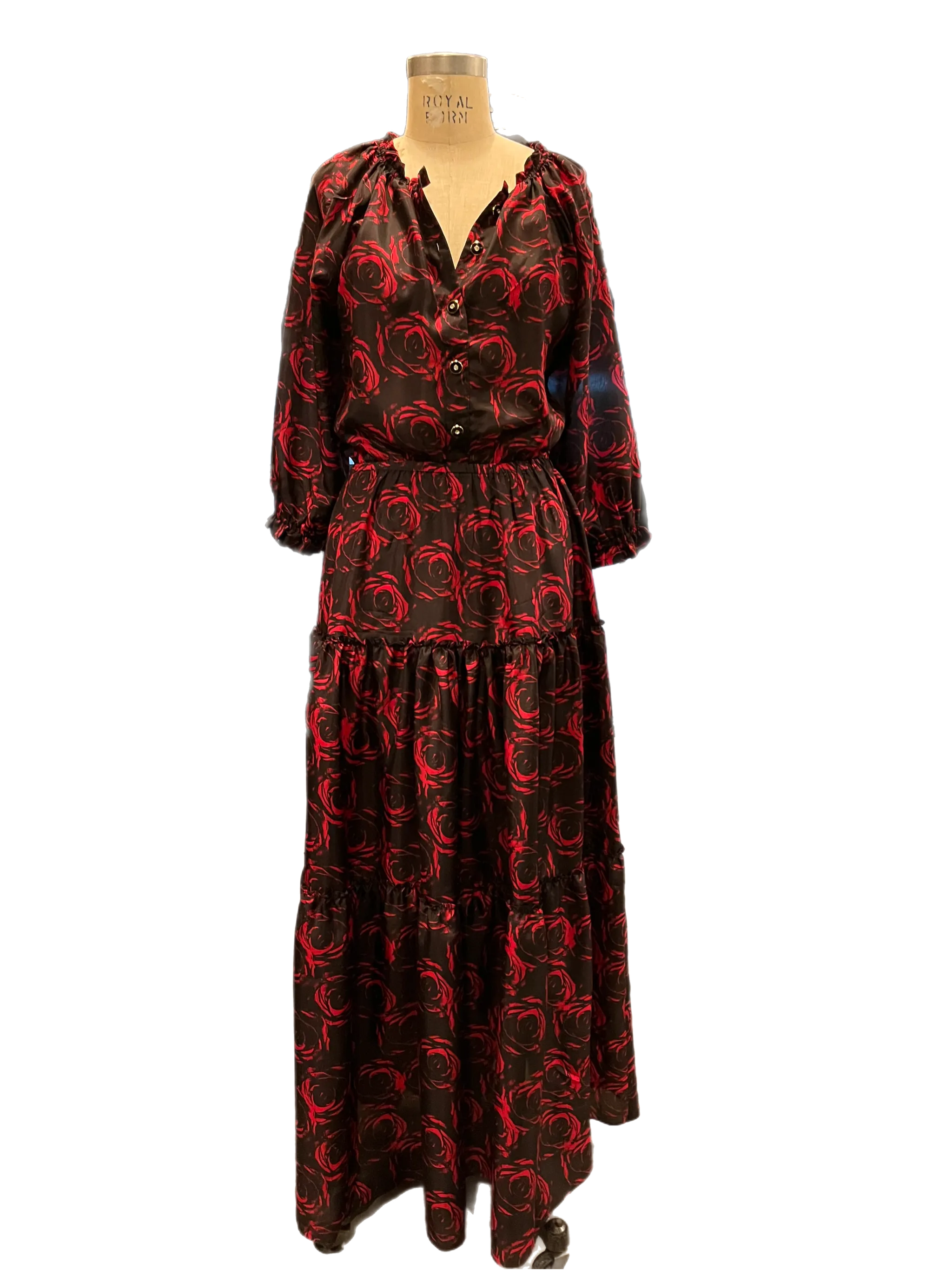 Printed Silk Roses dress with 3/4 sleeves and tired skirt