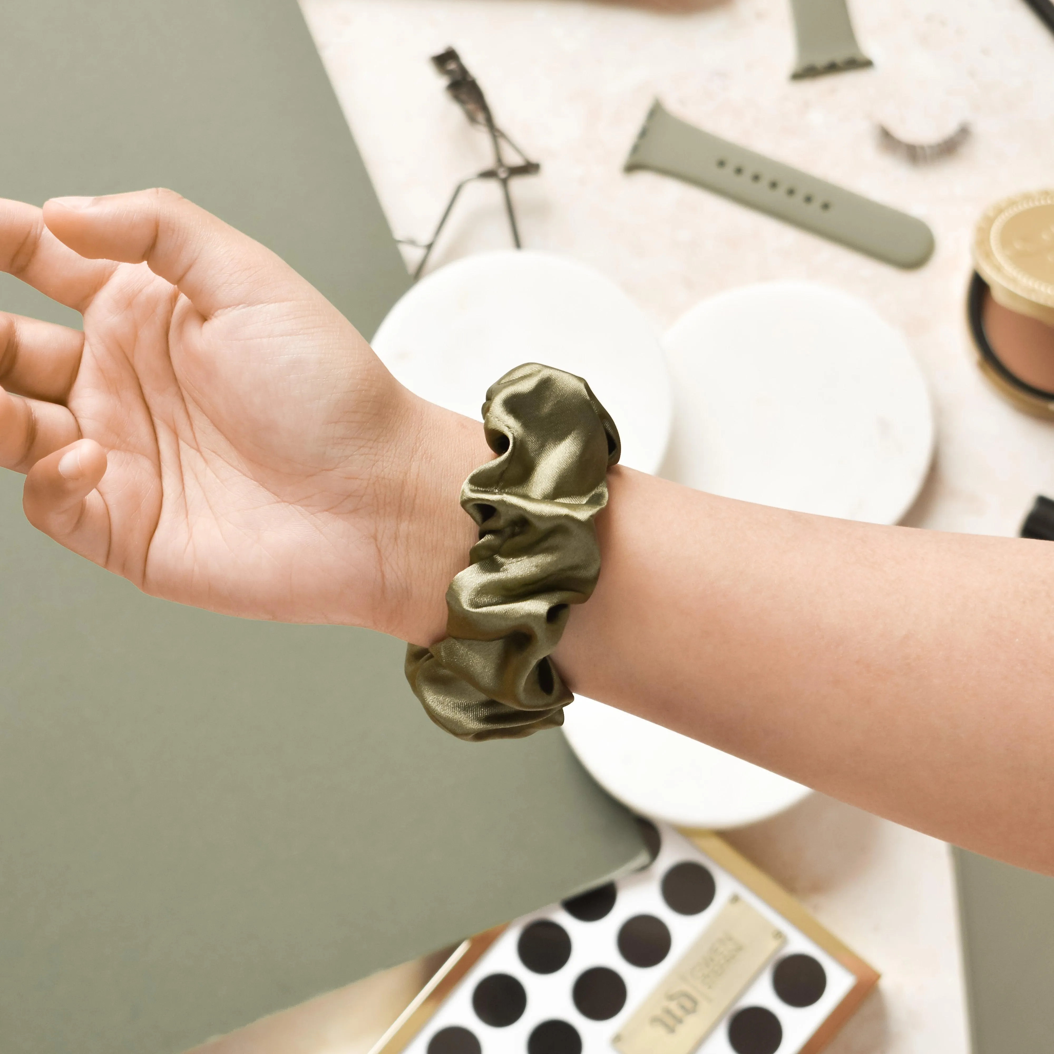 Scrunchie Apple Watch Strap - Vintage Khaki