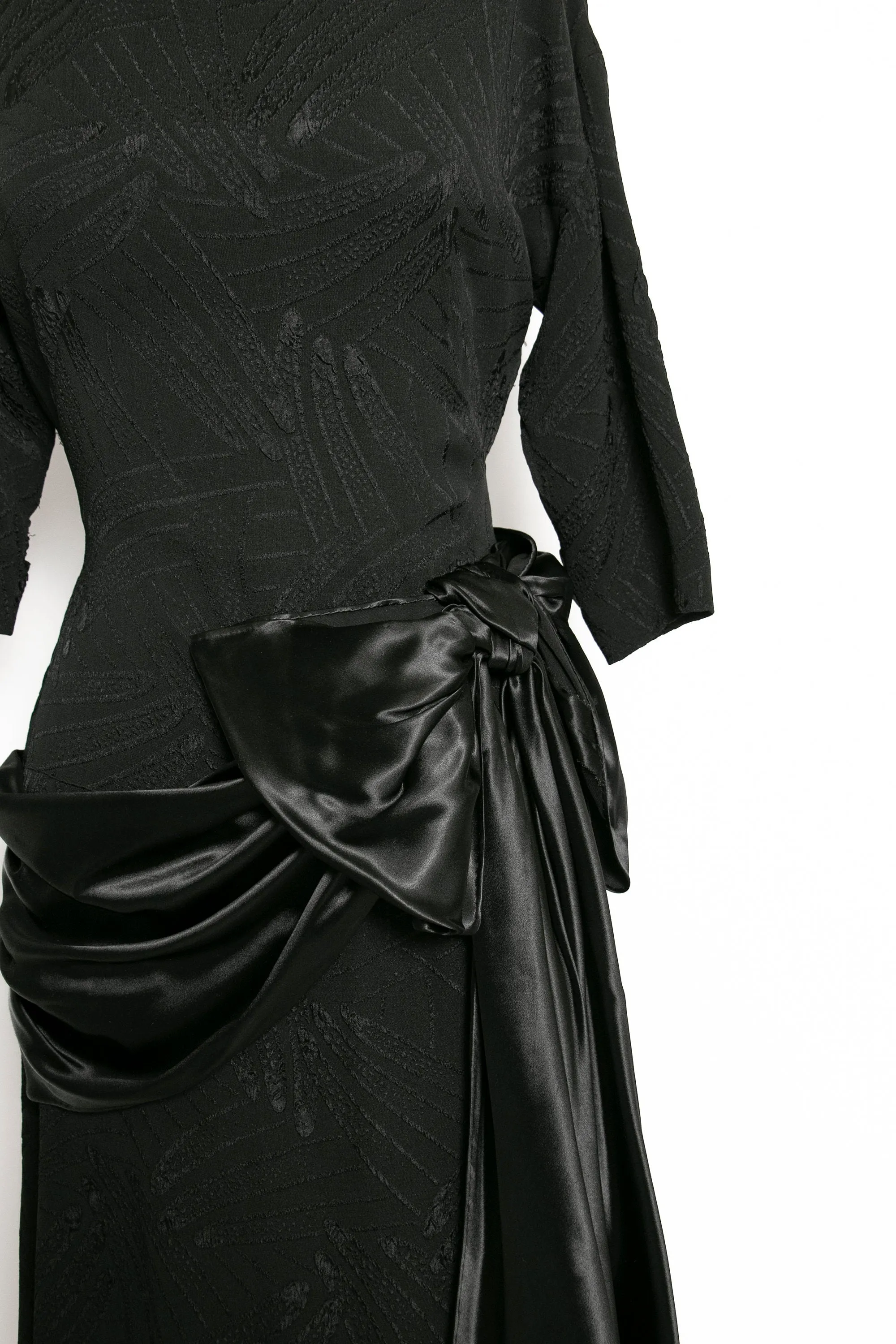 Vintage 1940s Dress Black Rayon Crepe Bow 40s Small S