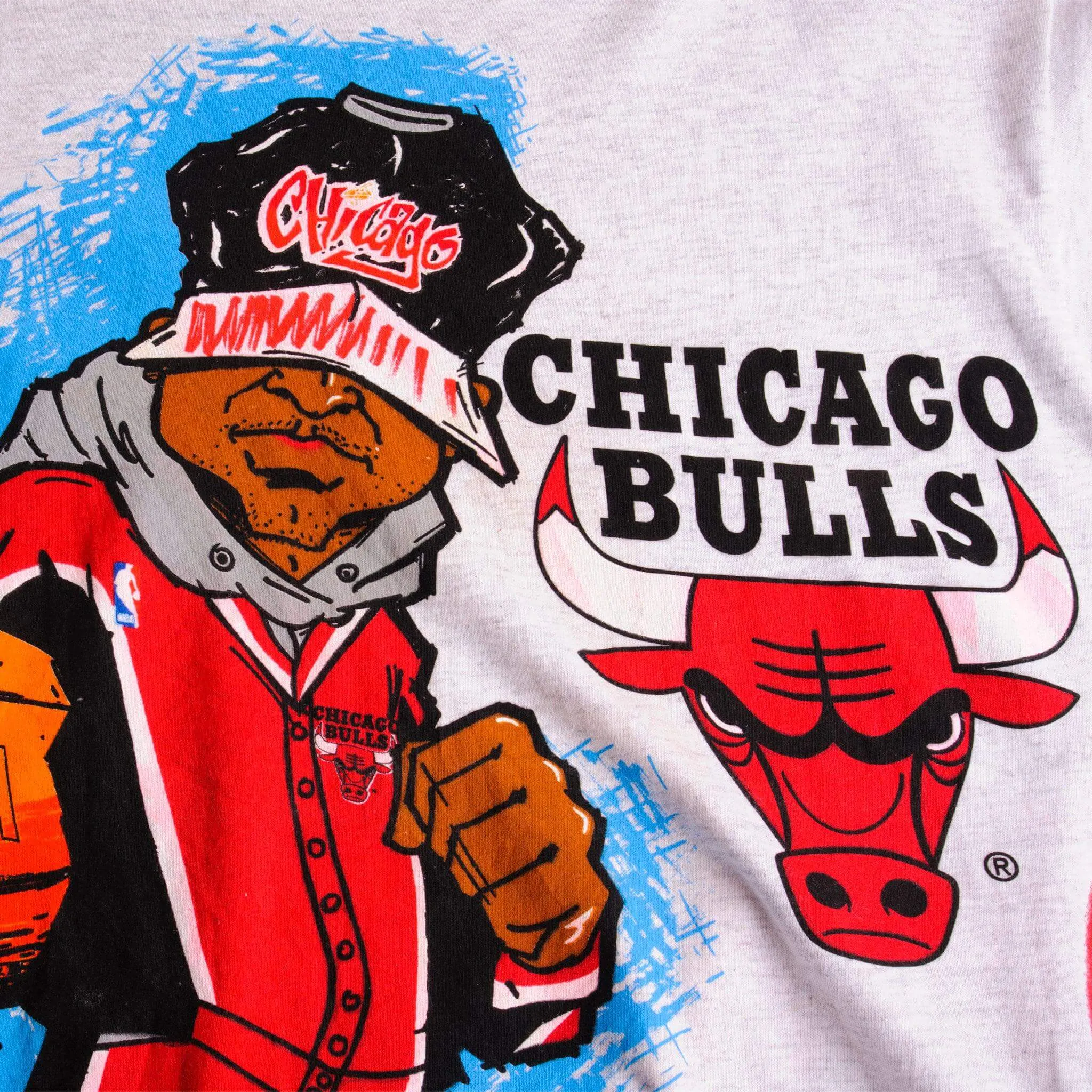 VINTAGE ALL OVER PRINT NBA CHICAGO BULLS 1990S TEE SHIRT SIZE LARGE MADE IN USA